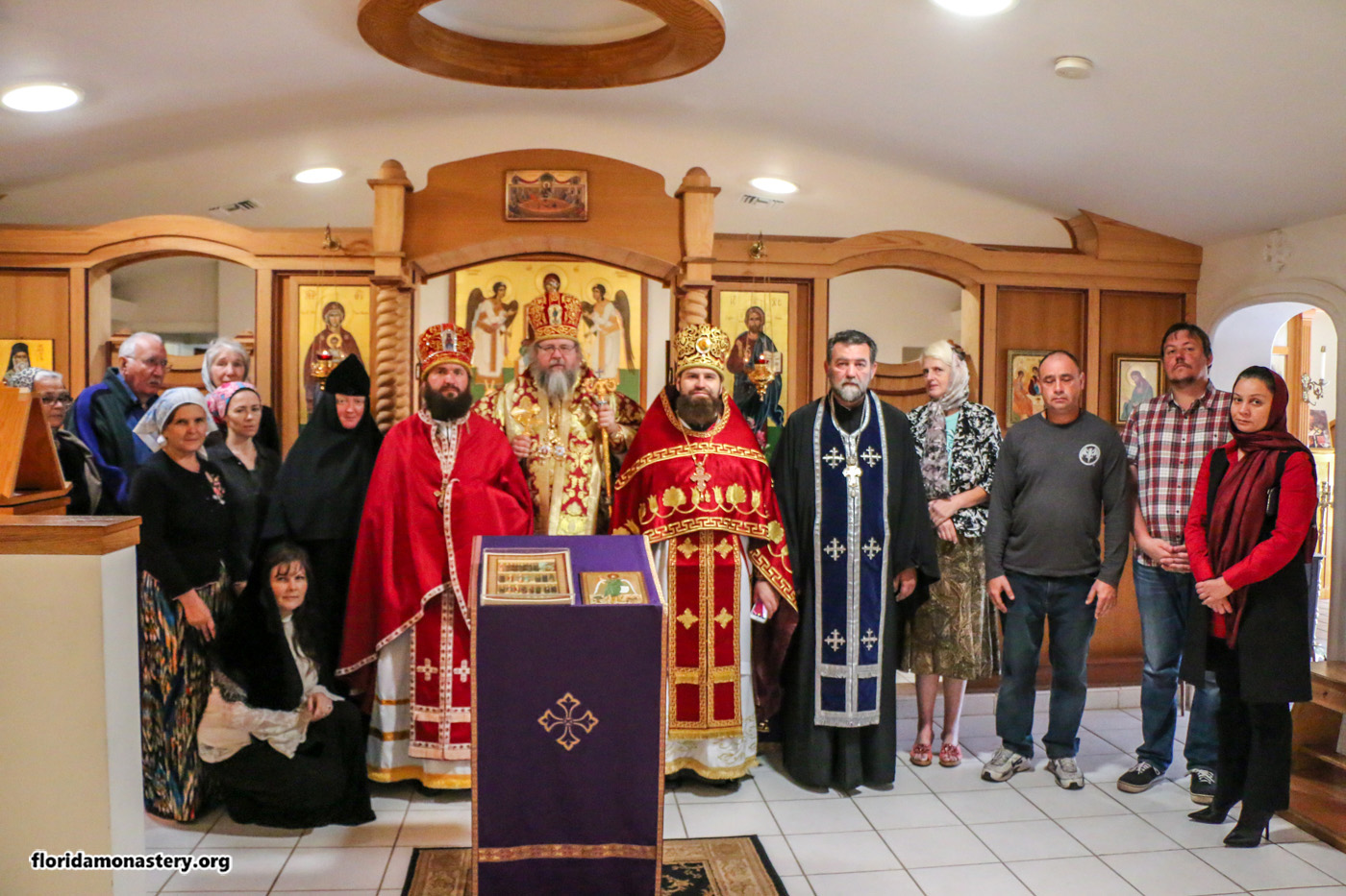 Монастырь святого Николая посетил бывший глава Православной Церкви в Америке